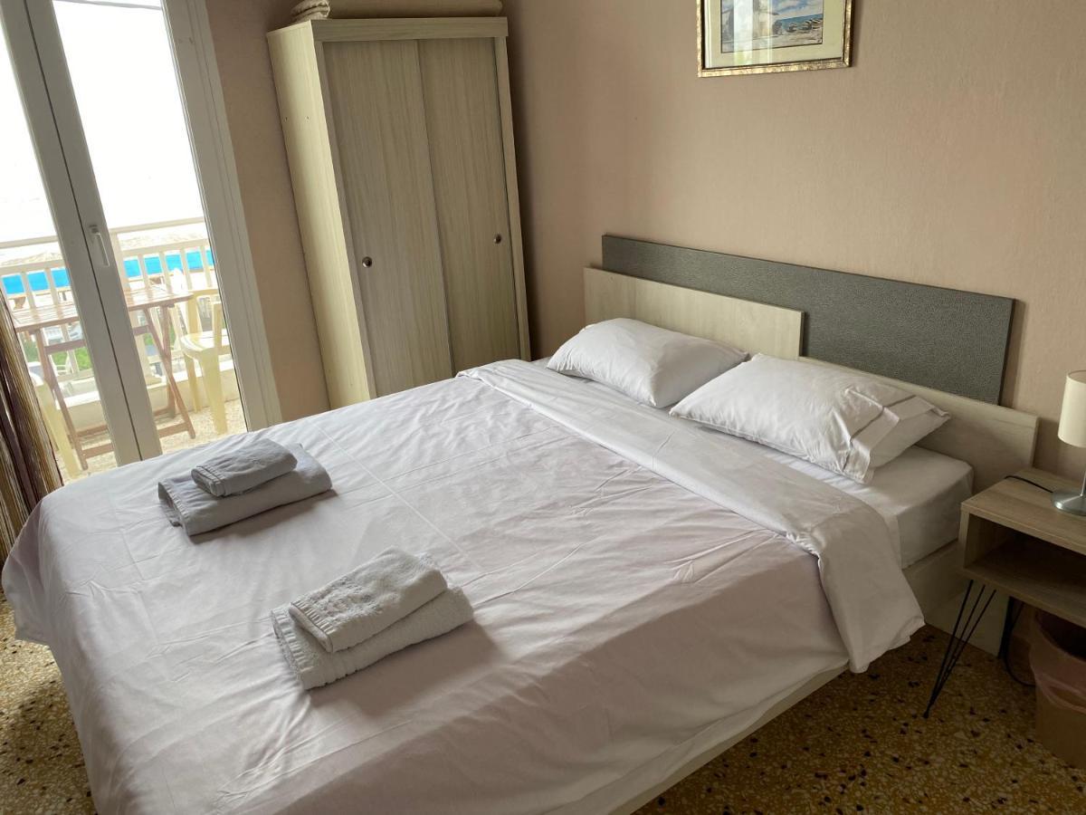 Sunset View Rooms Agia Triada  Extérieur photo
