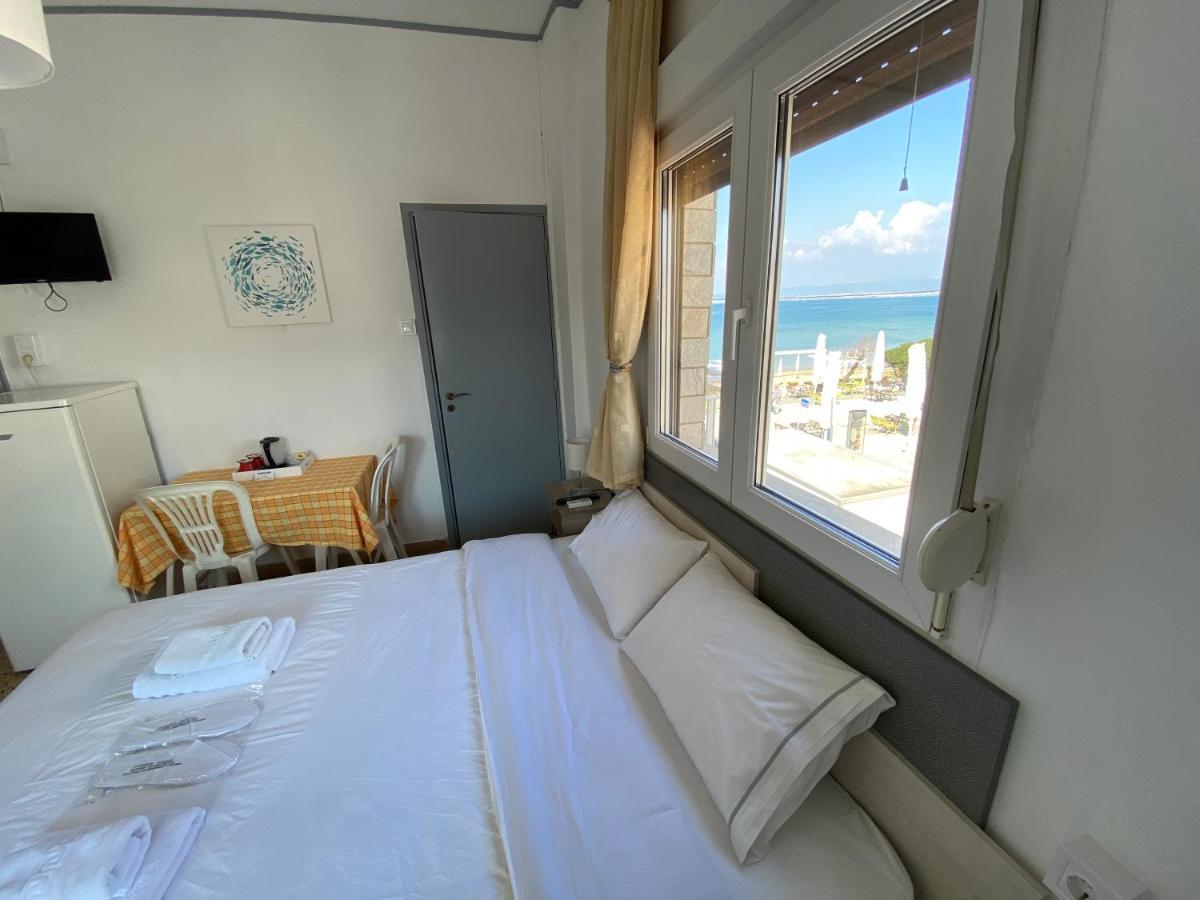 Sunset View Rooms Agia Triada  Extérieur photo